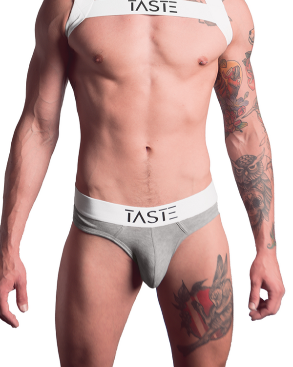 TASTE | Signature Brief Grey on White